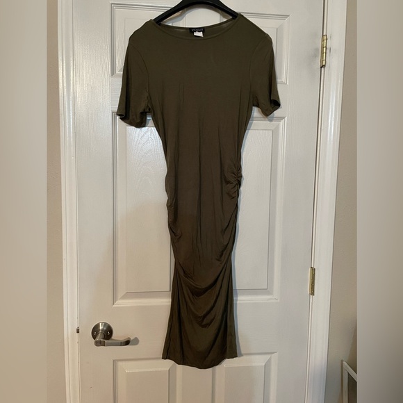 Venus set of 4 body-con dresses with side ruching - Picture 2 of 11